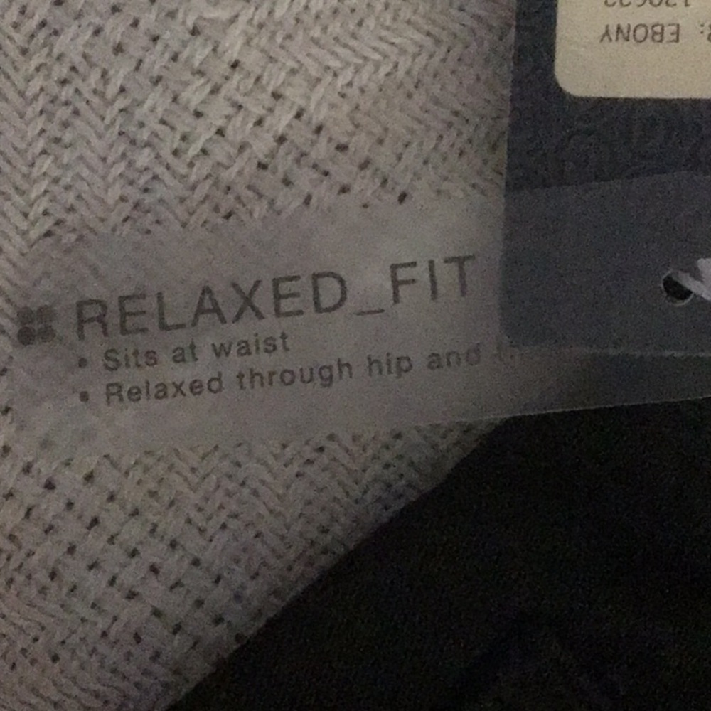 Cropped Pants - Picture 3 of 11
